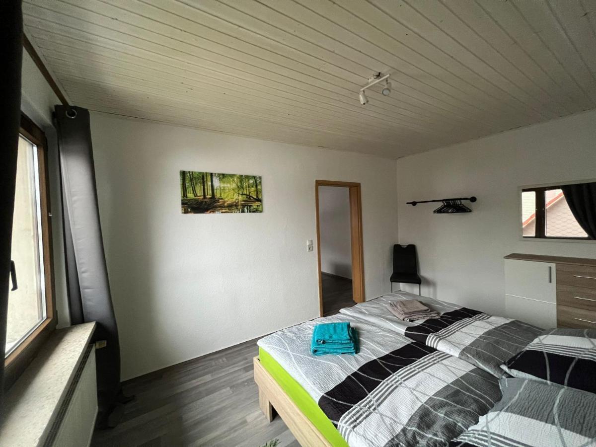 Garz  Ferienwohnung Am Gruenen Haus מראה חיצוני תמונה